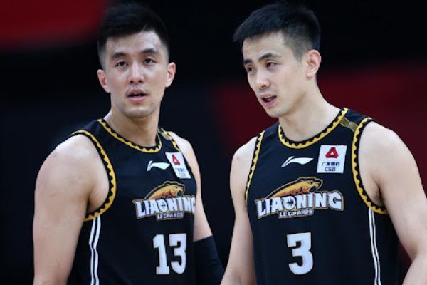  赵继伟和郭艾伦谁更厉害？